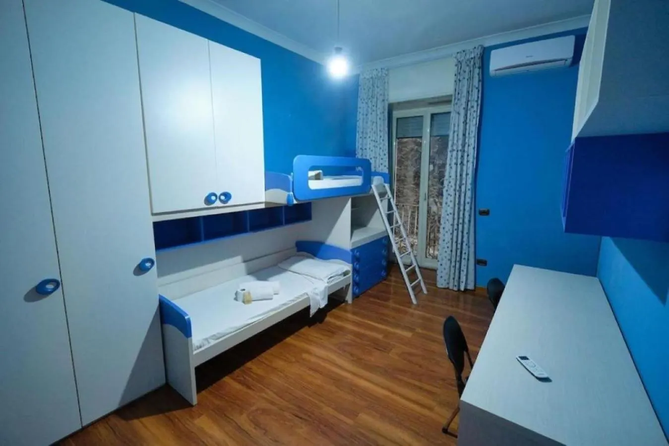 Monticelli House Inthe Historical Center Apartment Naples